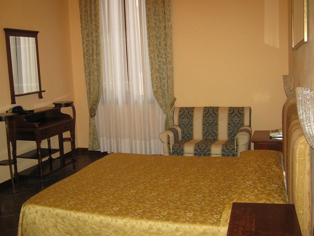 Lion Morosini Palace Hotel *